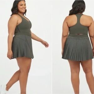 Spanx Get Moving Pleated Skort Dark Palm Large NWT